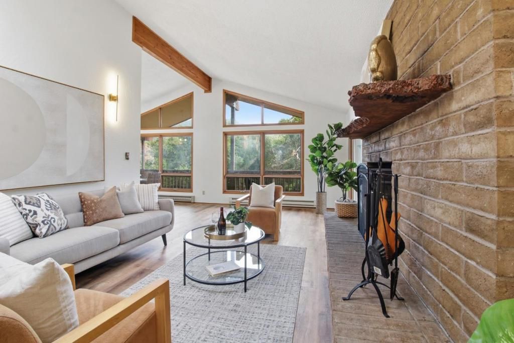Image 11 of property listing at 18 Middle Canyon Way B, Carmel Valley, CA 93924