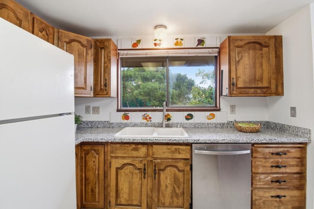 Image 17 of property listing at 18 Middle Canyon Way B, Carmel Valley, CA 93924