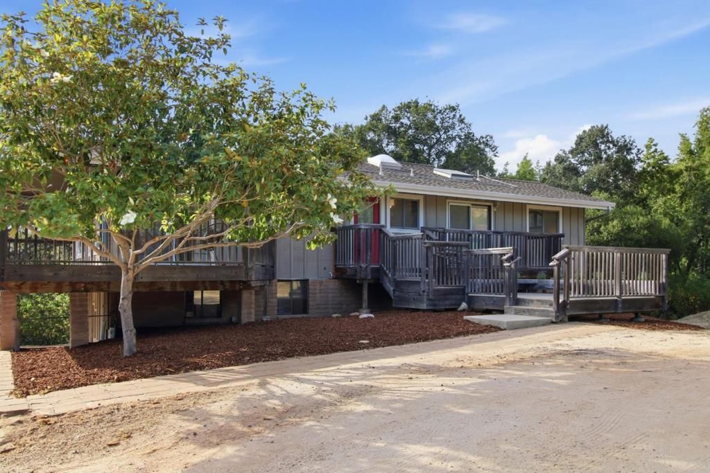 Image 2 of property listing at 18 Middle Canyon Way B, Carmel Valley, CA 93924