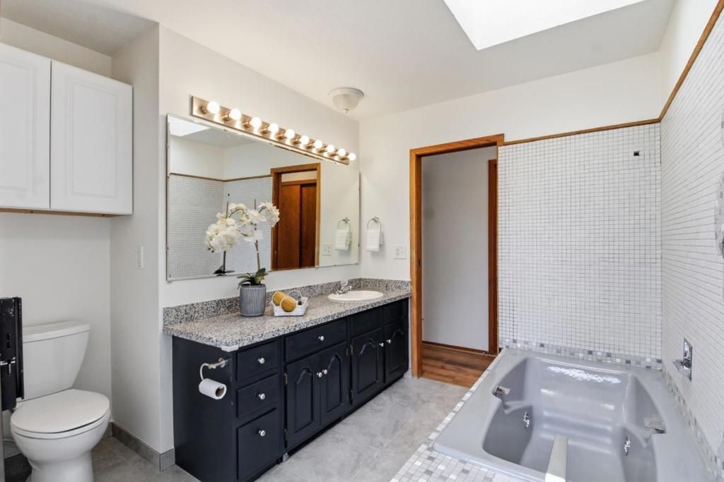 Image 23 of property listing at 18 Middle Canyon Way B, Carmel Valley, CA 93924