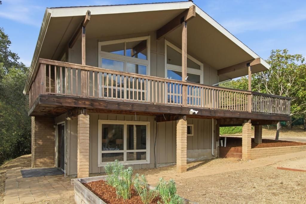 Image 5 of property listing at 18 Middle Canyon Way B, Carmel Valley, CA 93924