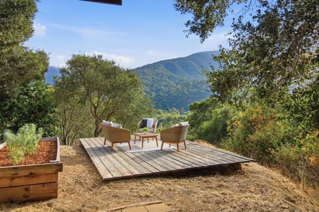 Image 6 of property listing at 18 Middle Canyon Way B, Carmel Valley, CA 93924