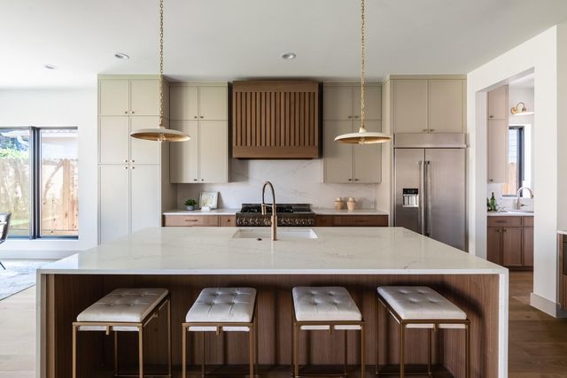 1310 Chantilly, Houston, TX 77018