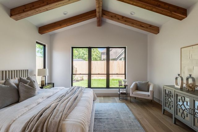 1310 Chantilly, Houston, TX 77018