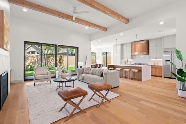 1310 Chantilly, Houston, TX 77018