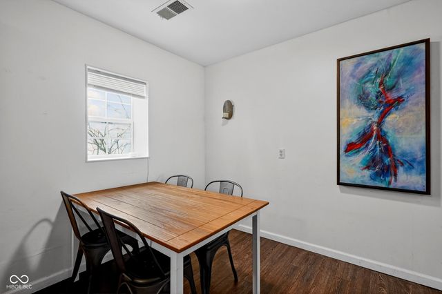 4976 N 200 W, Greenfield, IN 46140