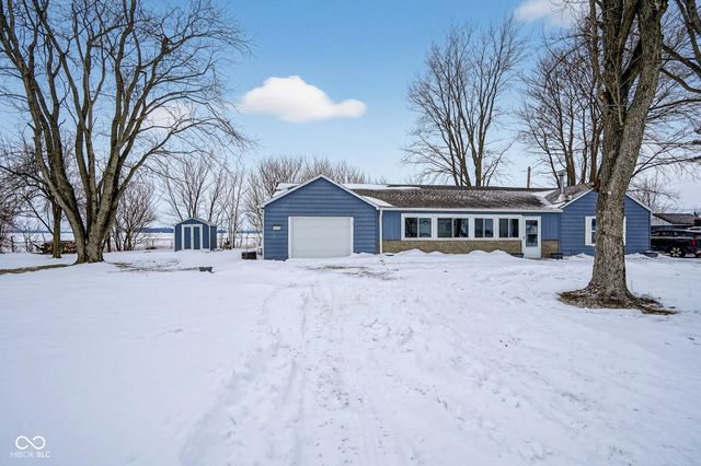 4976 N 200 W, Greenfield, IN 46140