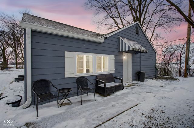 4976 N 200 W, Greenfield, IN 46140