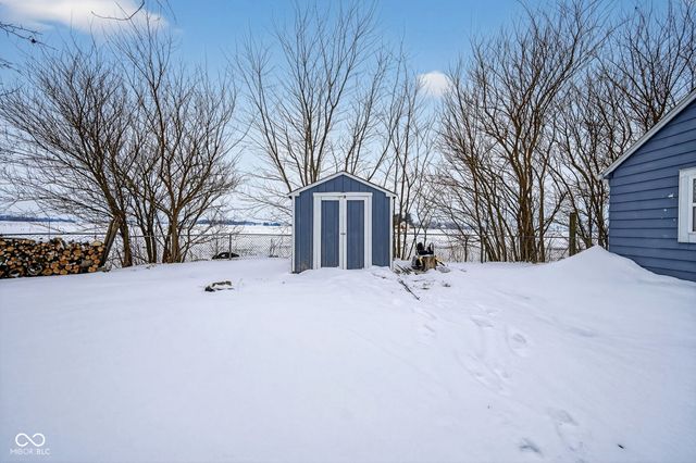 4976 N 200 W, Greenfield, IN 46140