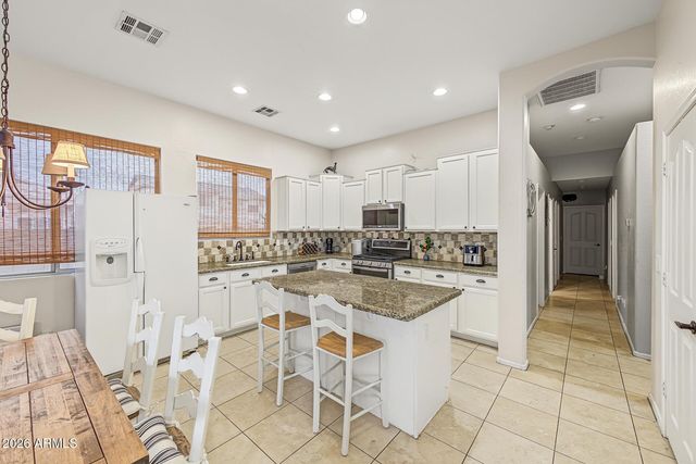 25705 N 68th Lane, Peoria, AZ 85383