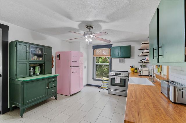 960 MARION STREET, Lake Helen, FL 32744