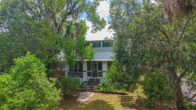 960 MARION STREET, Lake Helen, FL 32744