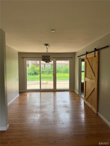 709 Elkington Lane, Olivette, MO 63132