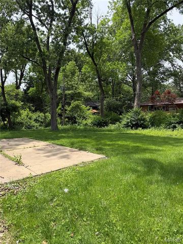 709 Elkington Lane, Olivette, MO 63132