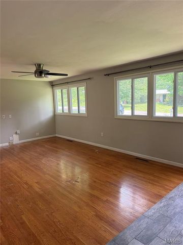 709 Elkington Lane, Olivette, MO 63132