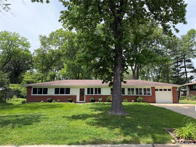 709 Elkington Lane, Olivette, MO 63132