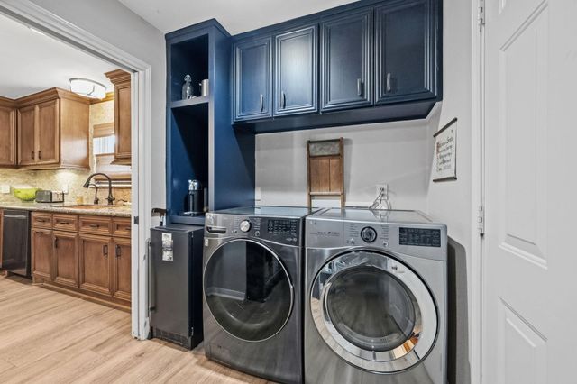 5711 Cerritos Drive, Houston, TX 77035