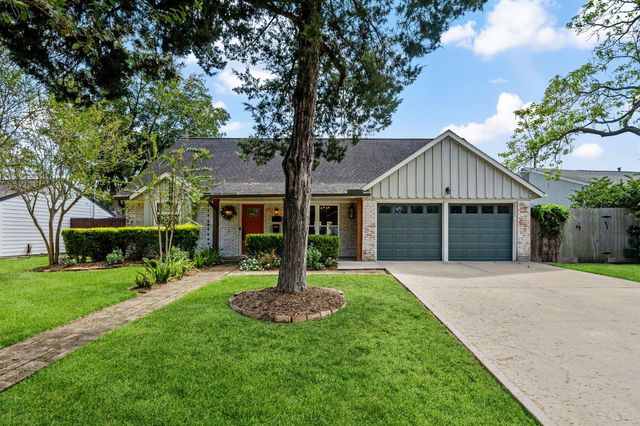 5711 Cerritos Drive, Houston, TX 77035