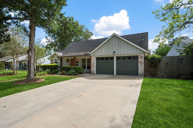5711 Cerritos Drive, Houston, TX 77035