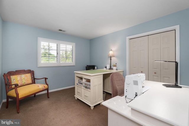 13 RAILROAD PL, Pennington, NJ 08534