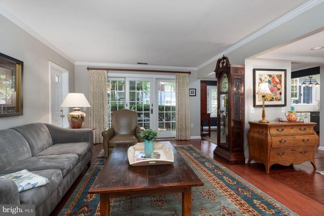 13 RAILROAD PL, Pennington, NJ 08534