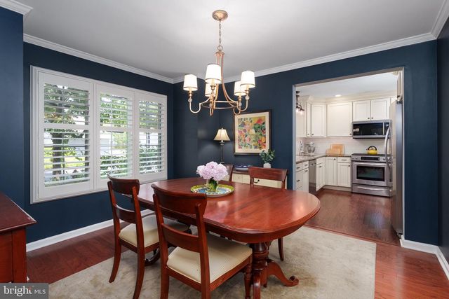 13 RAILROAD PL, Pennington, NJ 08534