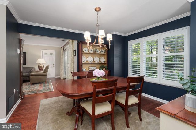 13 RAILROAD PL, Pennington, NJ 08534