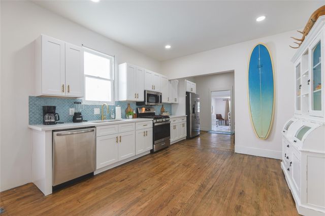 2912 Avenue R, Galveston, TX 77550