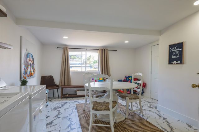 2912 Avenue R, Galveston, TX 77550