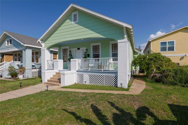 2912 Avenue R, Galveston, TX 77550
