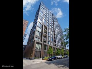 21 N May Street 305, Chicago, IL 60607