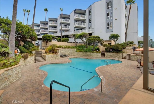 620 The Village 302, Redondo Beach, CA 90277