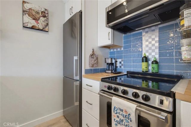 620 The Village 302, Redondo Beach, CA 90277