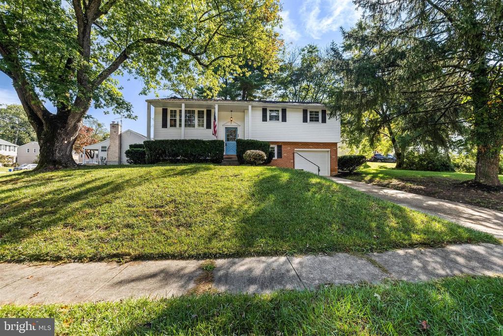 10845 SANDRINGHAM RD, Cockeysville, MD 21030