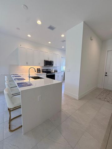 5816 Agostino way, Ave Maria, FL 34142