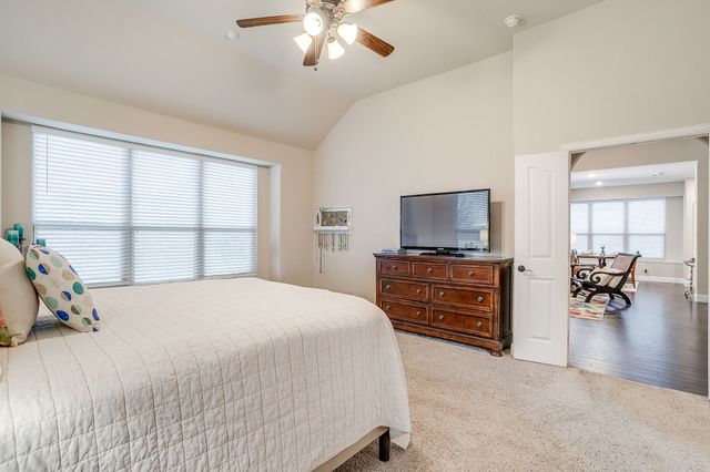 1134 Destrehan Drive, Burleson, TX 76028