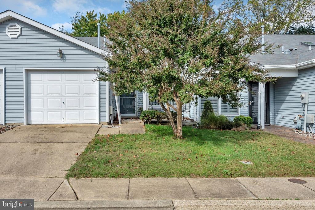 2664 COMPASS DR, Annapolis, MD 21401