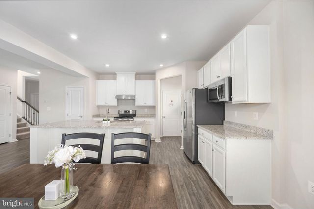 5485 LEEDSTOWN RD, King George, VA 22485