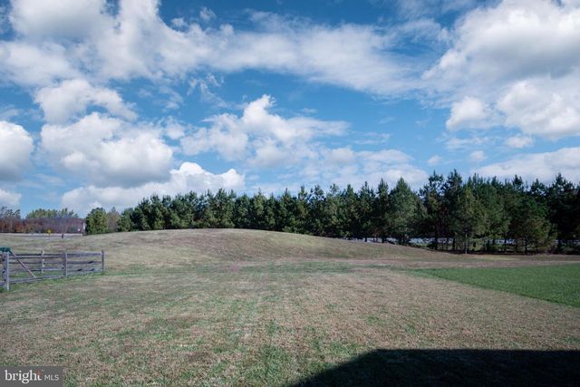 5485 LEEDSTOWN RD, King George, VA 22485