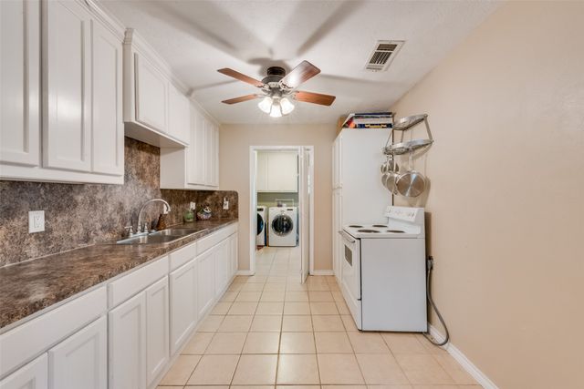 215 Surveyors Road, Krugerville, TX 76227