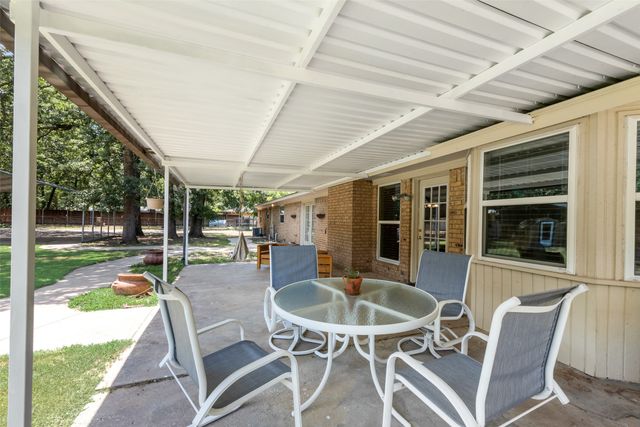 215 Surveyors Road, Krugerville, TX 76227