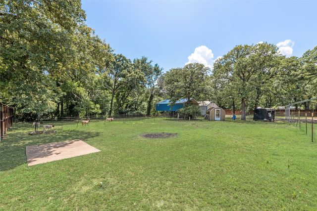 215 Surveyors Road, Krugerville, TX 76227