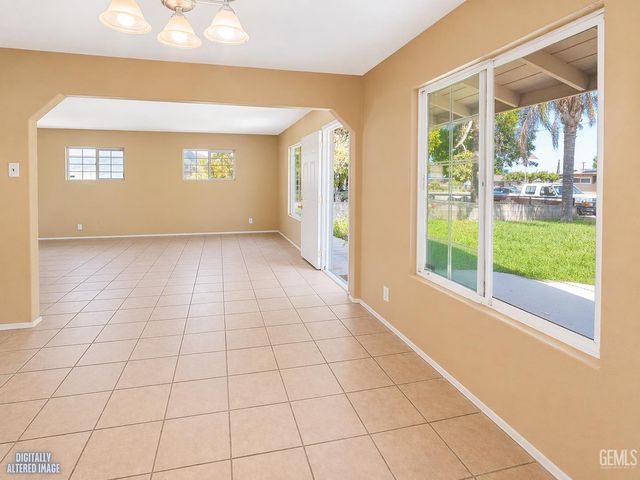 3909 Balboa Drive, Bakersfield, CA 93304
