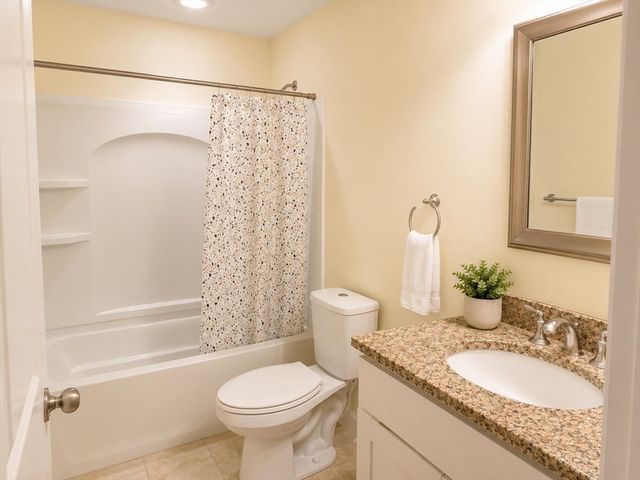 17 Courtyard Place 17, Lexington, MA 02420