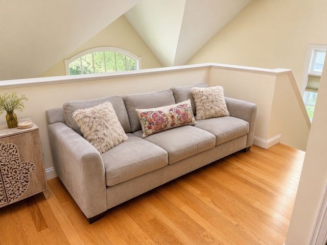17 Courtyard Place 17, Lexington, MA 02420