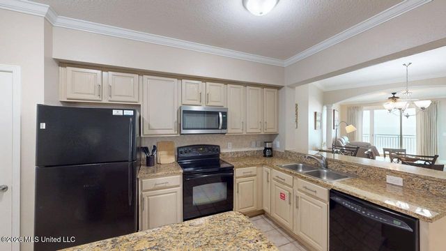 2228 Beach Drive, 1002, Gulfport, MS 39507