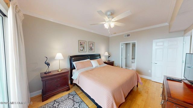 2228 Beach Drive, 1002, Gulfport, MS 39507