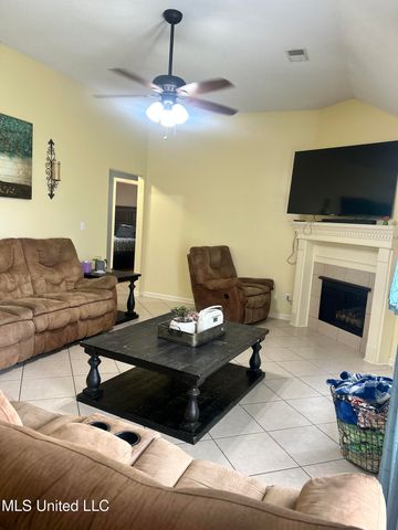 1300 Richland Drive, Southaven, MS 38671