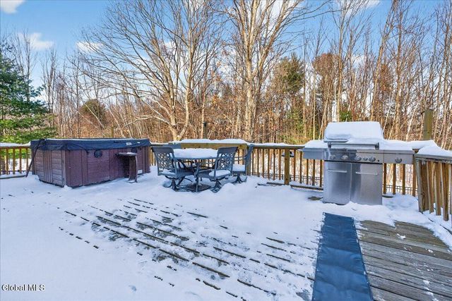 1019 Gideon Trace, Charlton, NY 12302