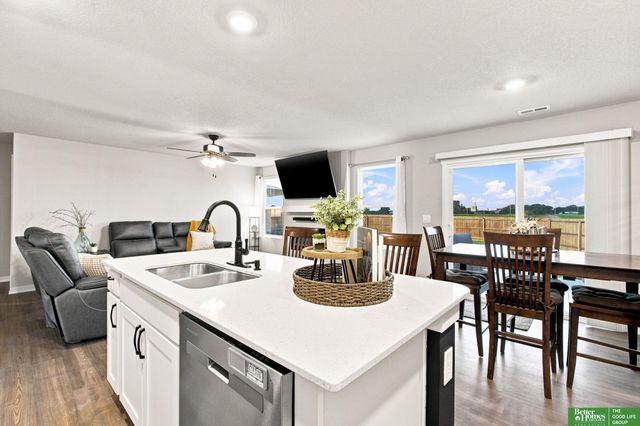 1933 N Kara Way, Fremont, NE 68025
